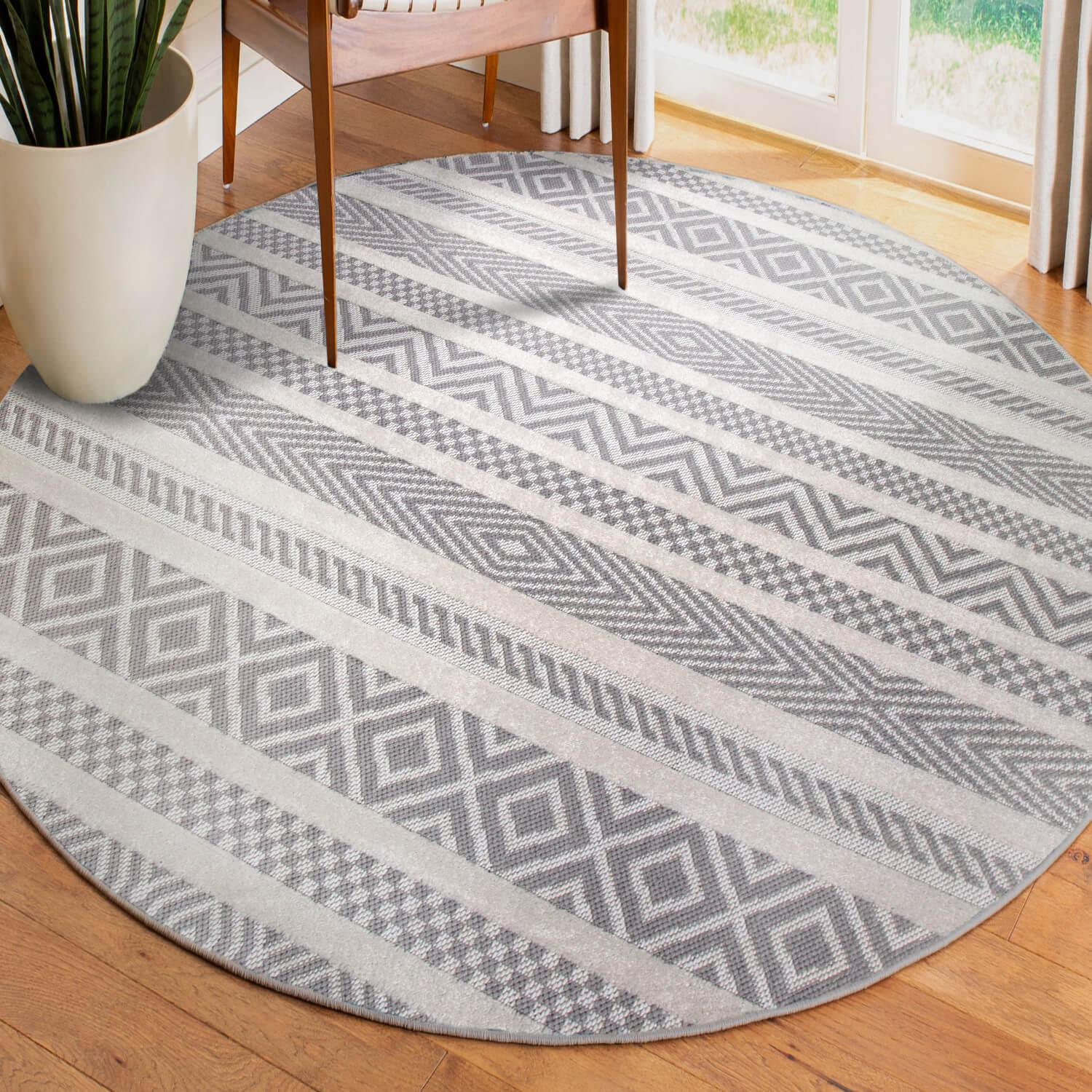 Everald Indoor Outdoor Rug 5 Foot 3 Inch Round ǀ Rugs & Flooring ǀ