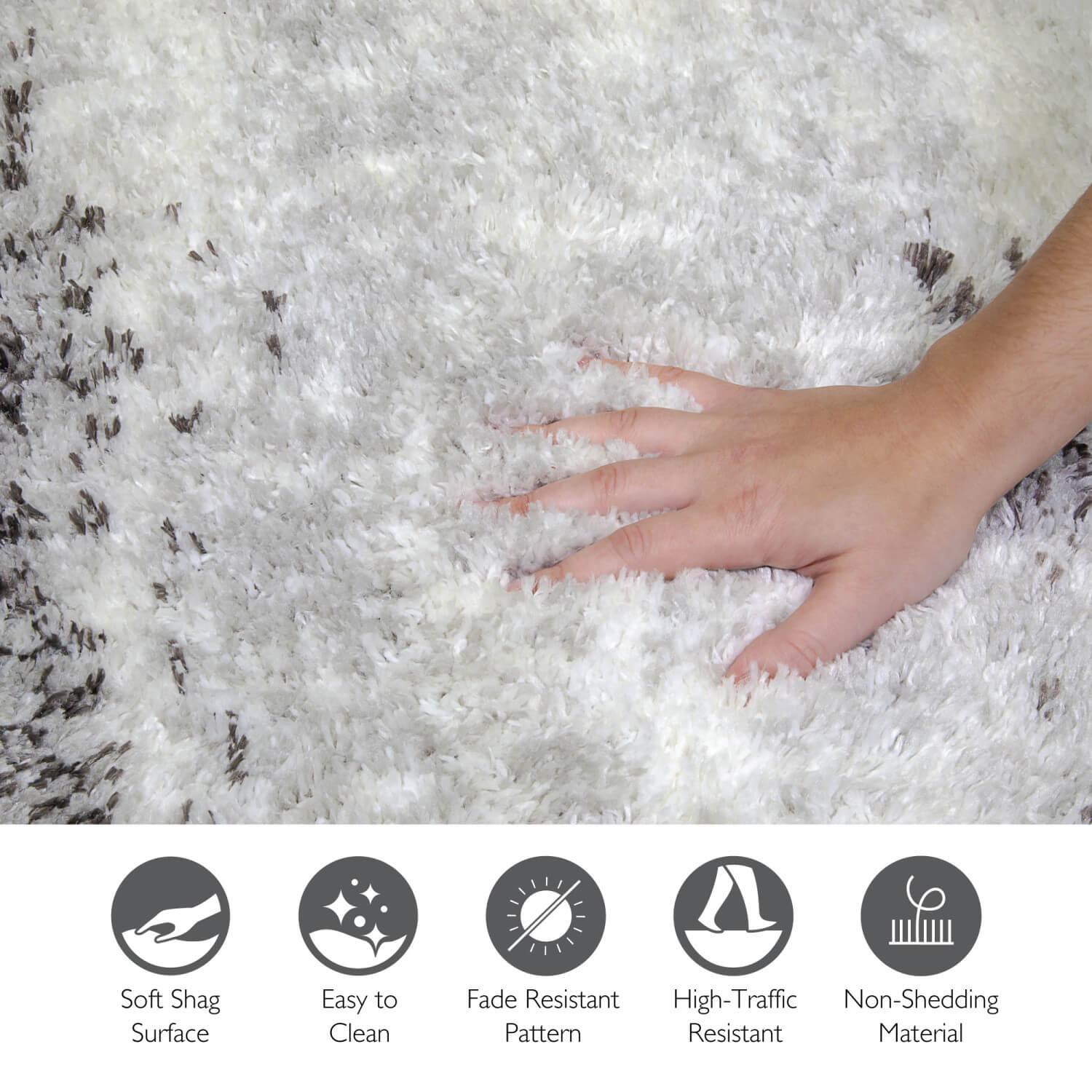 Zielle 5 Foot 3 Inch by 7 Foot 7 Inch Shag Area Rug with Rug Pad ǀ Rugs